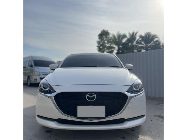 2022 Mazda 2 Hatchback 1.3C Skyactive G รถสวย สีขาว ไม่ค่อยได้ใช้งาน